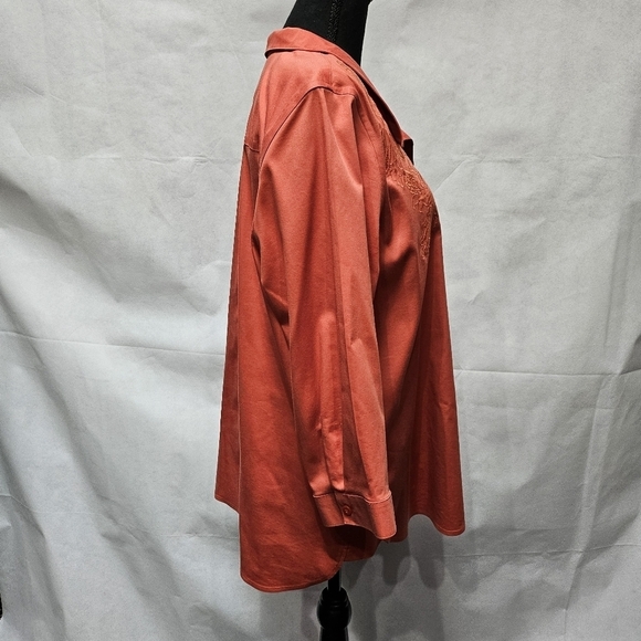 Chico's Burnt Orange Embroidered Floral Back Button Up Top Sz U.S. 15 or 3 Chico - Picture 6 of 8